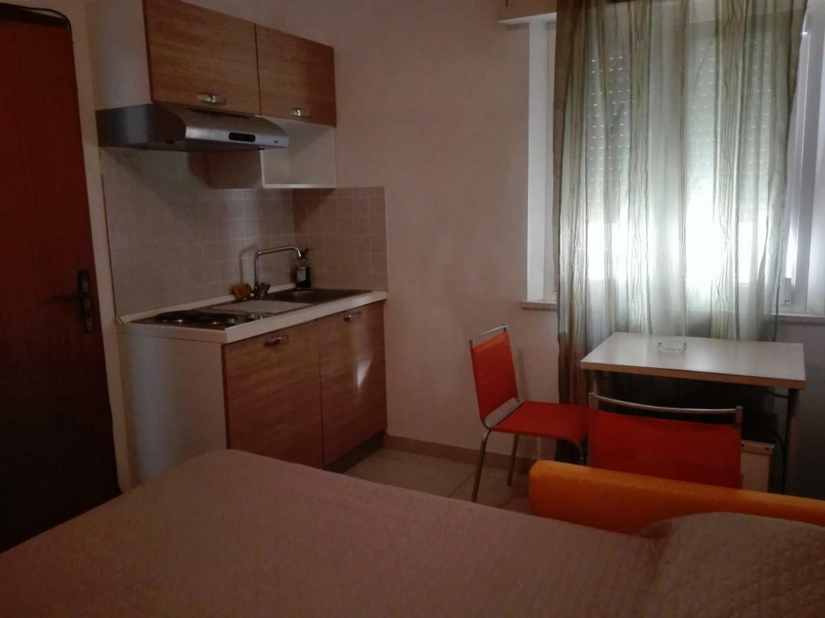 Bed and Breakfast New Prophet Каттоліка Екстер'єр фото
